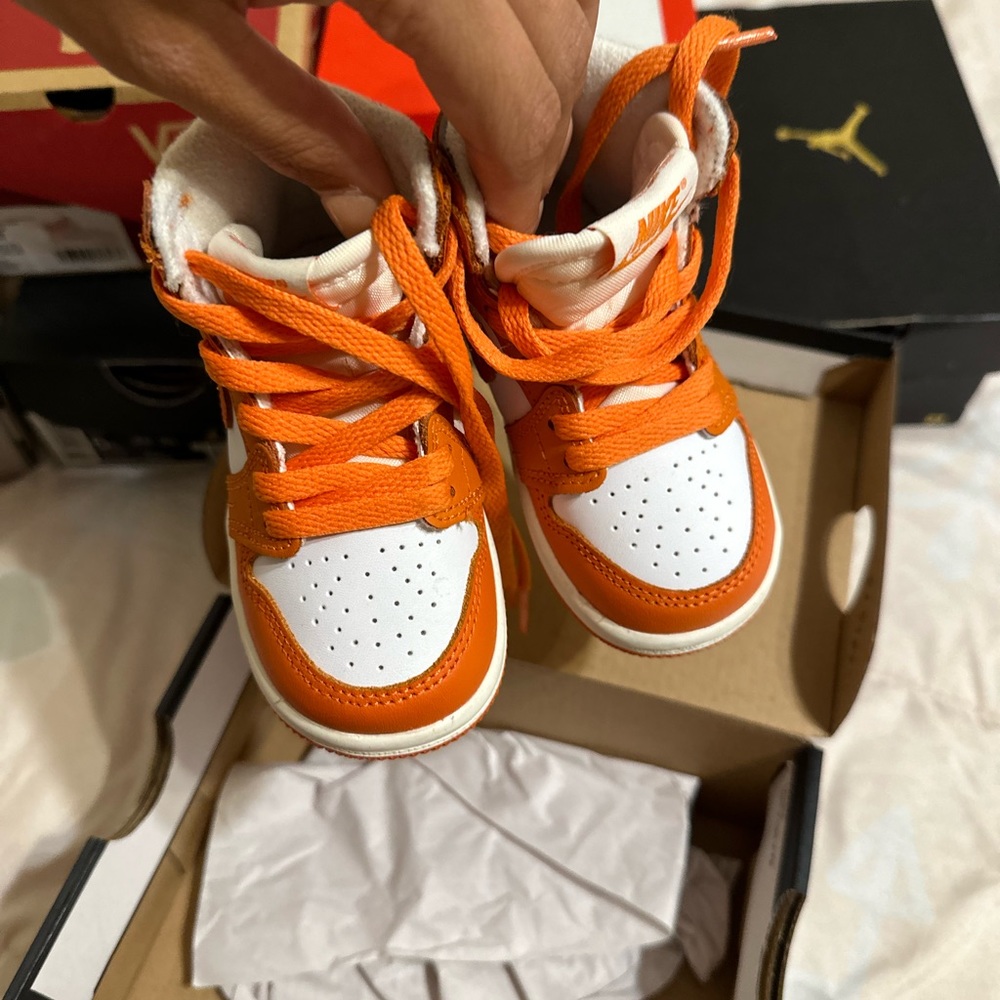 Jordans - Picture 2 of 6